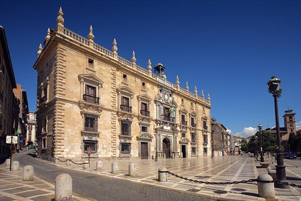 La Plaza Nueva: Centro de Conspiraciones